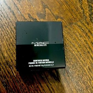 NIB Mac Mineralize skinfinish powder in Medium Dark